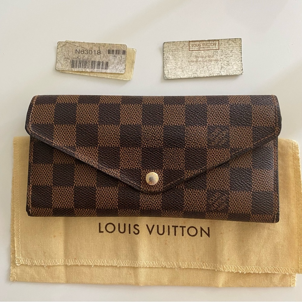 Louis Vuitton Josephine wallet used